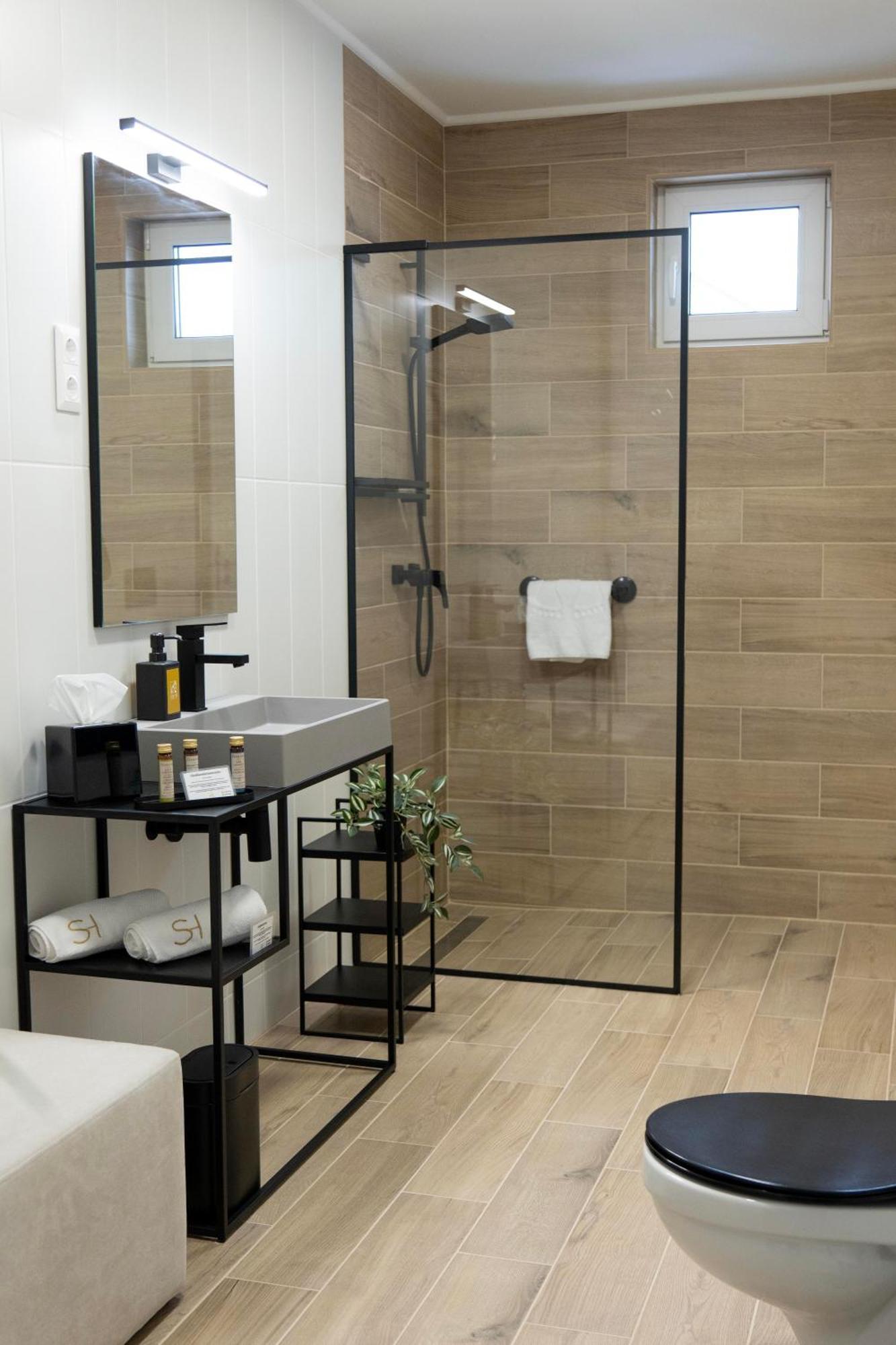 Salt Hill Premium Apartments Egerszalok Bagian luar foto